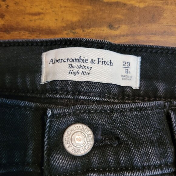 Abercrombie & Fitch Jeans Sz 8 Skinny Hi Rise Raw Hem Slit Ankle Black Stretch - Picture 3 of 9